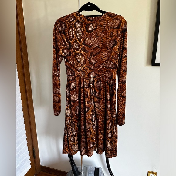 Altuzarra Women's Dress Brown Snake Skin Print Empire Waist - Picture 3 of 3